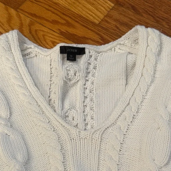 J. Crew Women’s White Cable-Knit V-Neck Cropped Sweater M - Picture 5 of 7